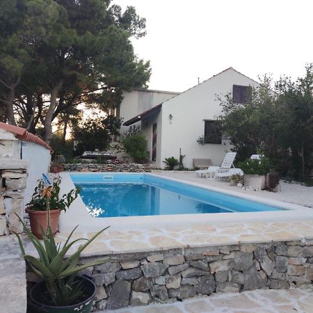 Vacation House Milka Milna  Εξωτερικό φωτογραφία