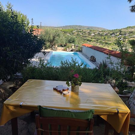 Vacation House Milka Milna  Εξωτερικό φωτογραφία