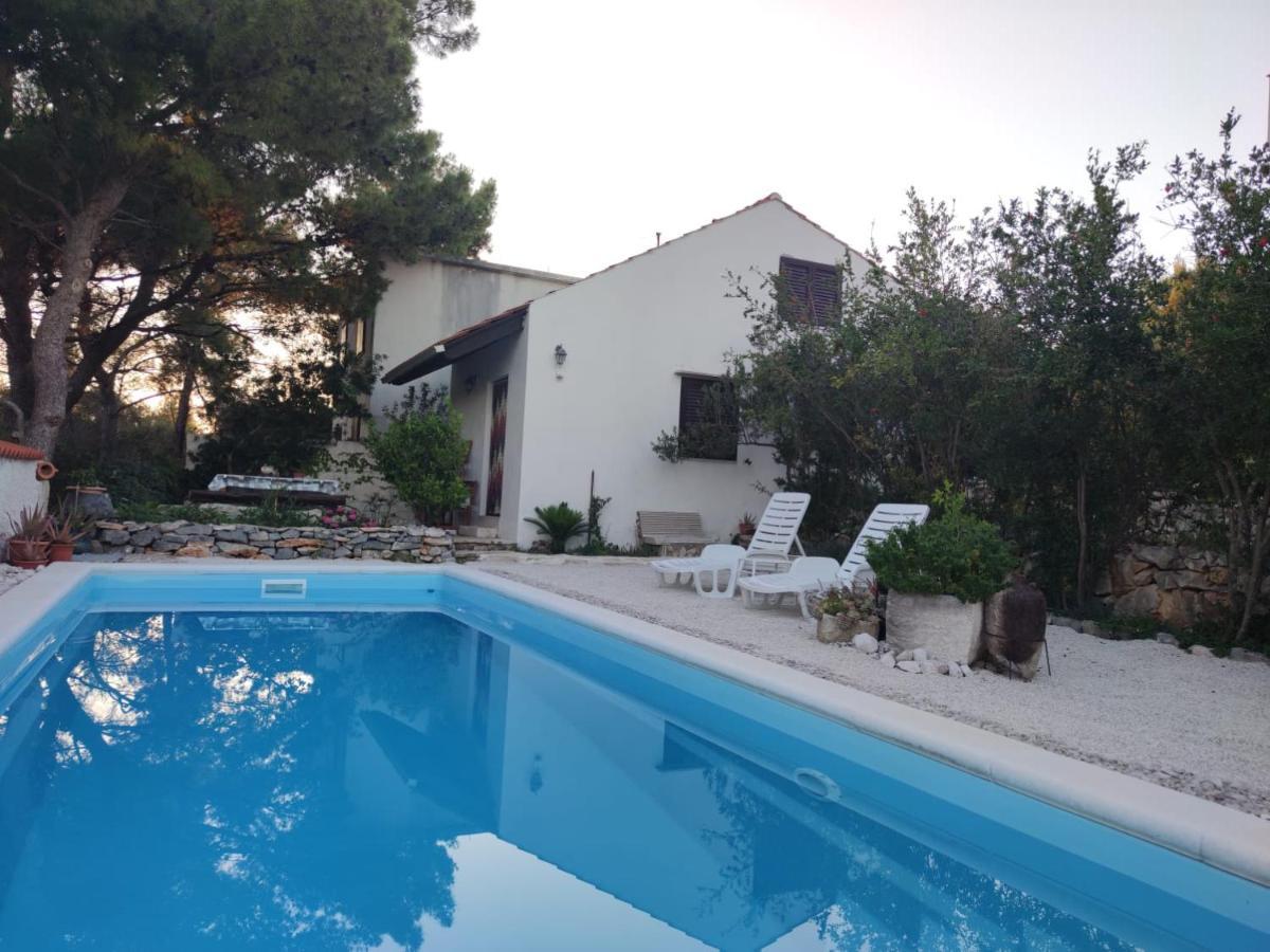 Vacation House Milka Milna  Εξωτερικό φωτογραφία